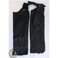 LADIES SIZE 8 BIKE CHAPS
