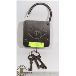 LOCK AND KEYS DECOR