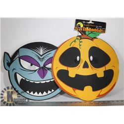 PAIR OF LARGE HALLOWEEN WALL DECOR