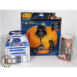 BOX OF STAR WARS ITEMS