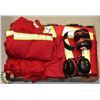 Image 1 : COVERALLS, VEST, EAR MUFFS
