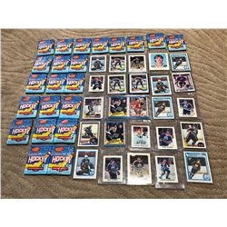 LOT OF VINTAGE HOCKEY CARD SEALED PACKS AND CARDS