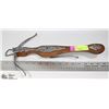 Image 1 : REPLICA HAND CROSSBOW, 17" TALL