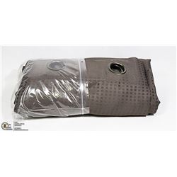 LOT OF 2 CURTAIN PANELS (REPACKAGED), MEASUREMENTS