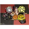 Image 1 : BOX OF SPORTS GOODS