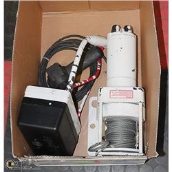 RULE ELECTRIC WINCH WITH HANDHELD SWITCH