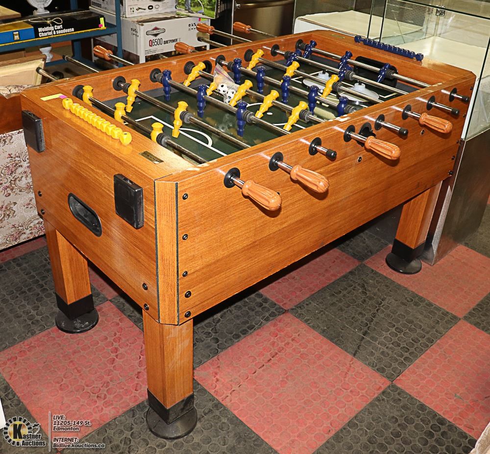 HARVARD PROFESSIONAL FOOSBALL TABLE FULL SIZE