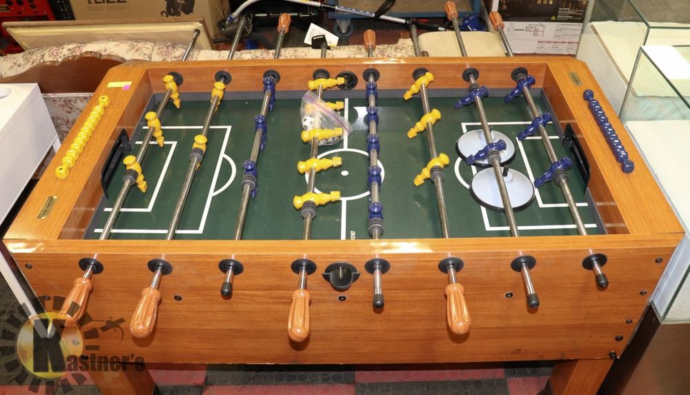 HARVARD PROFESSIONAL FOOSBALL TABLE FULL SIZE