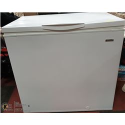 KENMORE HEAVY DUTY 3FT CHEST FREEZER,