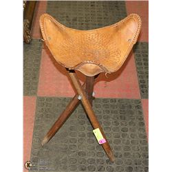 1960'S LEATHER 3 LEGGED FOLDING LEATHER CHAIR