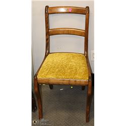 ANTIQUE WOOD SIDE CHAIR. FURNITURE