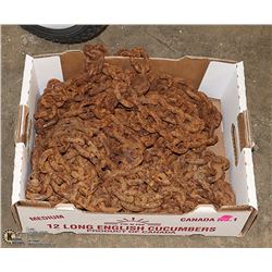 BOX OF CHAIN WITH HOOKS