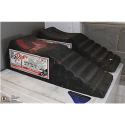 PAIR OF RUBBER RAMPS