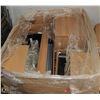 Image 1 : 3 PALLETS CONTAINING OFFICE DESK SET WITH WOOD