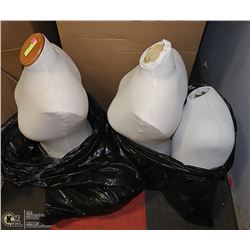 MANNEQUINS- 4 TORSOS