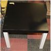 Image 1 : SIDE TABLE 22" X 22" X 18"