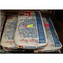 LOT WITH THREE 25LB BAGS OF MULTI PURPOSE WONDER