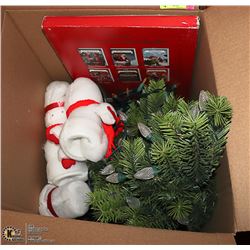 BOX OF VARIOUS CHRISTMAS SEASONAL DECORATIONS