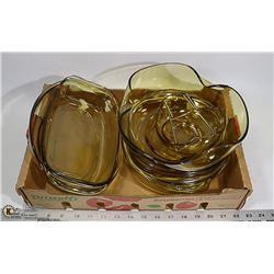 FLAT OF GOLDTONE GLASS CASSEROLES & VINTAGE CHIP