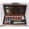 Image 1 : ROYAL LANGNICKELBOX SET PAINT/ BRUSHES,
