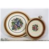 Image 1 : LOT OF 2 PETIT POINT.  -  FLORAL ARRANGEMENTS
