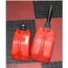 Image 1 : 2 SMALL GAS CANS
