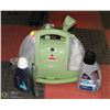 Image 1 : BISSEL LITTLE GREEN STEAM CLEANER & PRODUCT