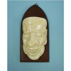 Art Deco - A finely hand carved French 