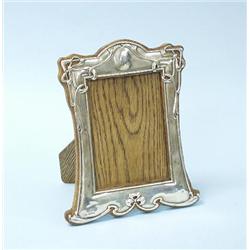 ARTS AND CRAFTS - An English sterling s