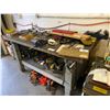 Image 1 : WORKTABLE WITH 2 VISES