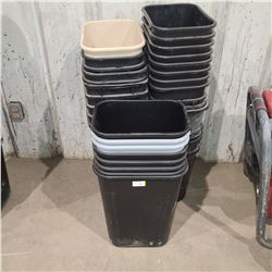 33 TRASH CANS FROM SMALL TO MEDIUM