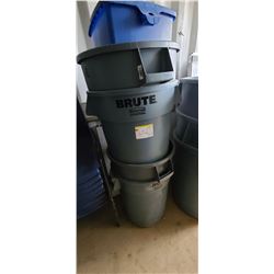 FOUR BRUTE 24" GARBAGE CANS AND THREE SMALL CANS, AND ONE LARGE RECYCLING CAN