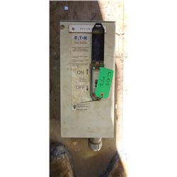 100 AMP CIRCUIT BREAKER TEMPORARY BOX X 1