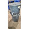 Image 1 : RUBBERMAID AND BRUTE TRASH CANS QTY 4