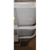 Image 3 : RUBBERMAID SQURE HEAVY DUTY BINS QTY 3