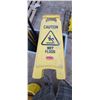 Image 7 : CLEANING SUPPLIES