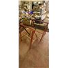 Image 3 : HEAVY RED METAL STAND X 2