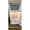 Image 3 : WETSTINGHOUSE FRIDGE FREEZER LOCATED IN FORT MCMURRAY