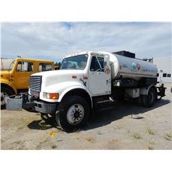 2002 INTERNATIONAL 4700 Asphalt / Hot Oil Truck