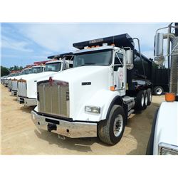 2019 KENWORTH T800 Dump Truck