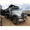Image 4 : 2018 MACK GU713 Dump Truck