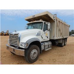 2015 MACK GU713 Dump Truck