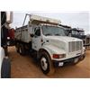 Image 4 : 1995 INTERNATIONAL 4900 Dump Truck