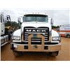 Image 5 : 2020 MACK GR64F Roll Off Truck