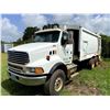 Image 1 : 2007 STERLING LT9500 Garbage / Sanitation Truck