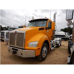 2016 KENWORTH T880 Day Cab Truck