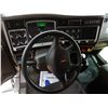 Image 15 : 2015 KENWORTH T800 Sleeper Truck