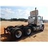 Image 3 : 2002 FREIGHTLINER FL112 Day Cab Truck