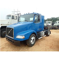 2006 VOLVO  Day Cab Truck