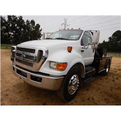 2009 FORD F750 Flatbed Truck